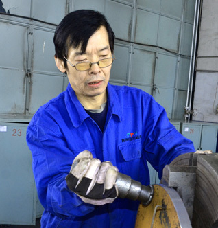 大唐國際陡河發電廠孫志利:從工作狂人到修配達人 - 中國電力網-